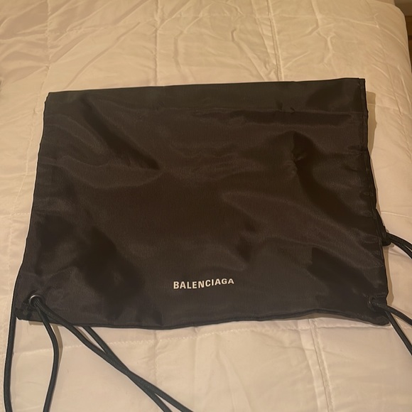 BALENCIAGA draw string bag - Picture 6 of 6